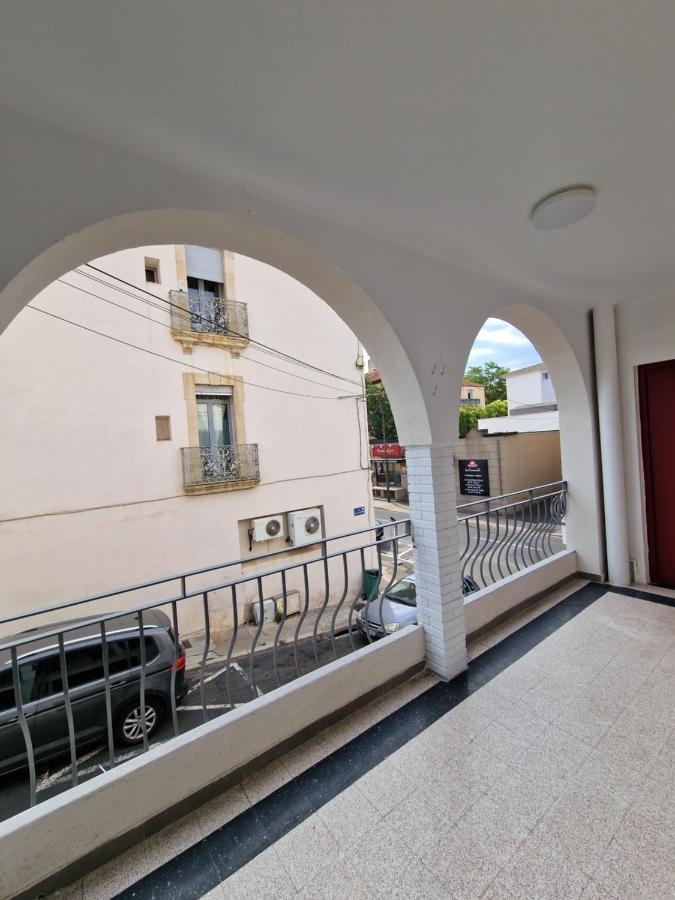Maison Ping ,En Face Des Arenes Béziers Exteriör bild